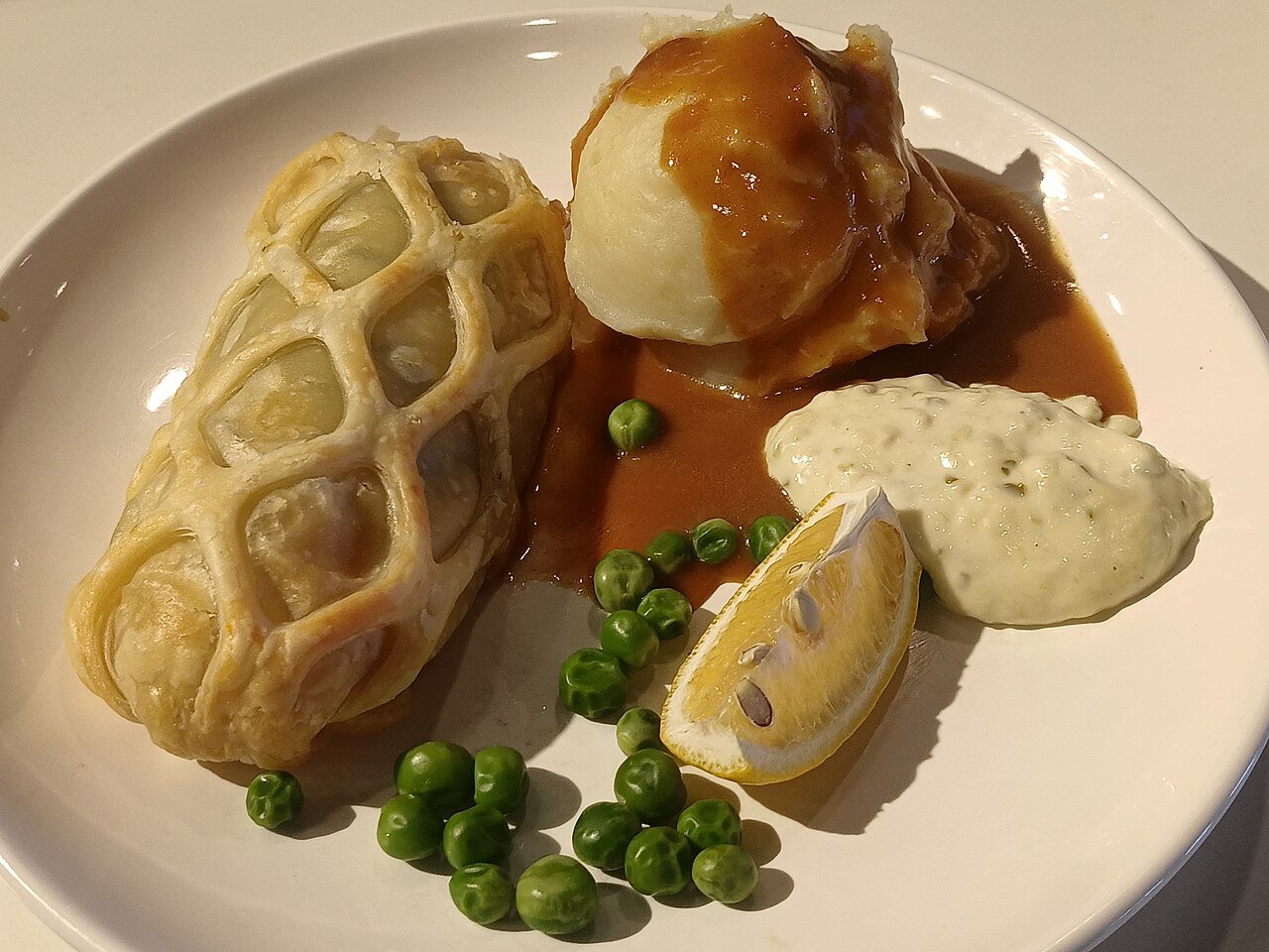 Salmon wellington